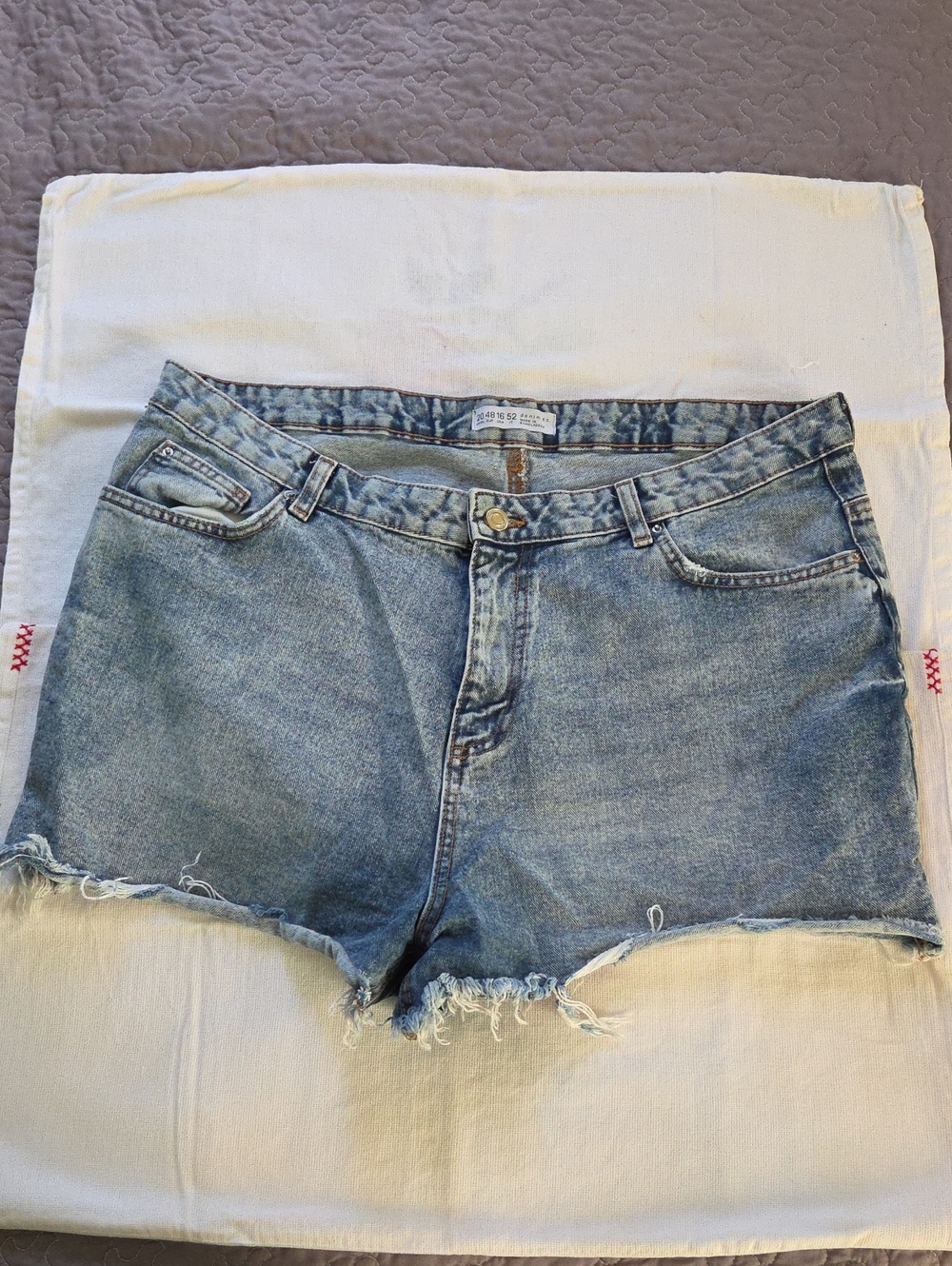 Denim&Co Medium Blue Frayed Hem Jean Shorts